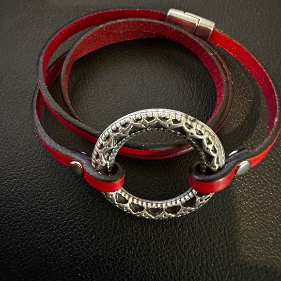 Leather wrap bracelet - Picture 3 of 4